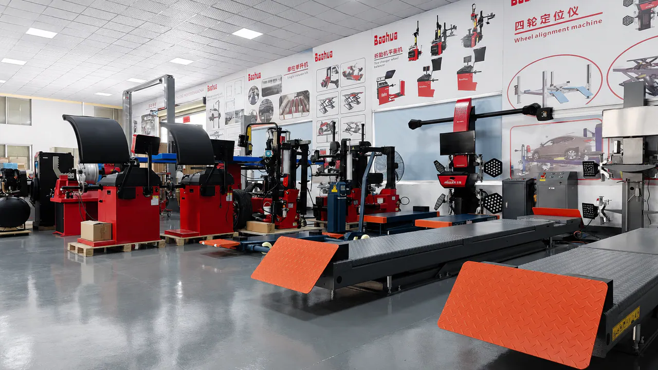 BAOHUA automotive workshop equipment showroom