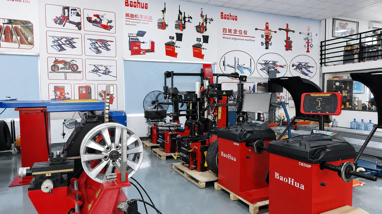 BAOHUA tire service equipment showroom
